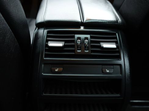 Used 2013 BMW 535i xDrive Sedan image 16