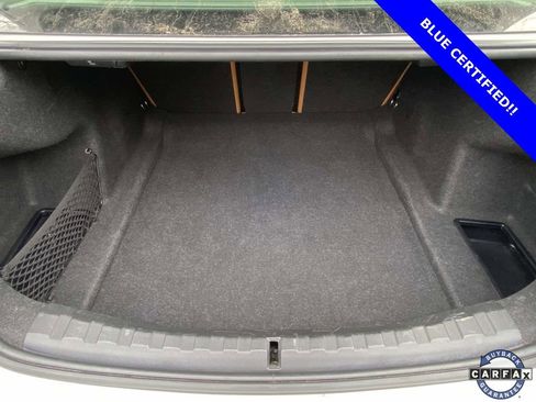 Used 2023 BMW 330i Sedan w/ Premium Package image 8