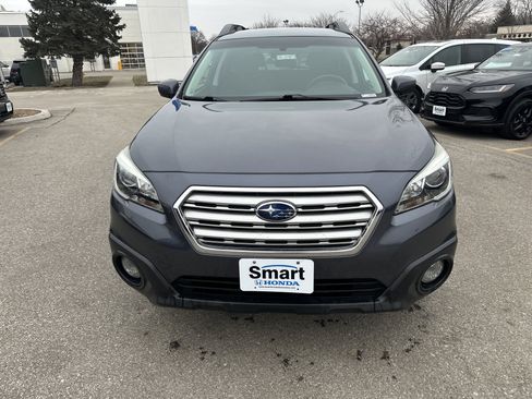 Used 2017 Subaru Outback 2.5i Premium image 4