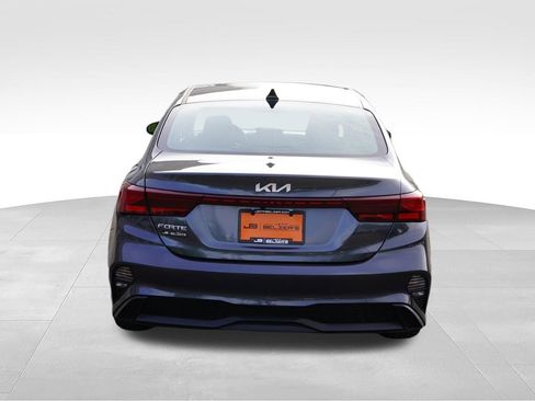 Certified 2023 Kia Forte LXS w/ LXS Technology Package FWD image 6