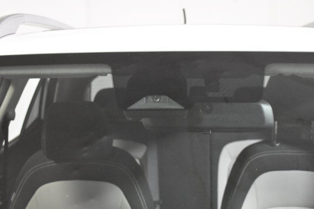 Used 2023 Hyundai Venue SEL w/ Cargo Package FWD image 33