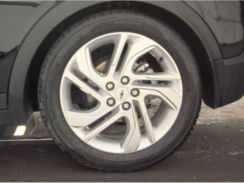 Used 2023 Chevrolet Bolt LT w/ Driver Confidence Package image 22