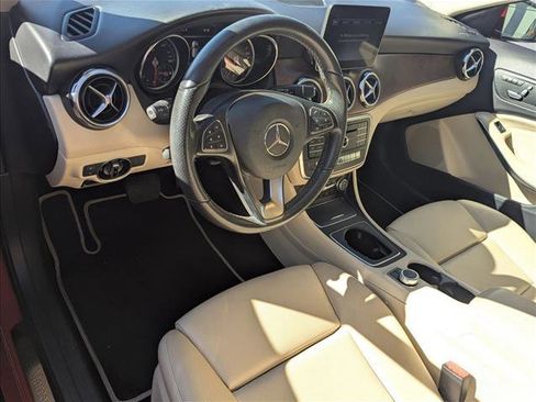 Used 2019 Mercedes-Benz GLA 250 image 3