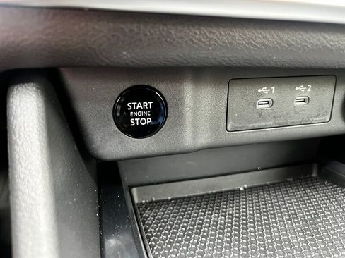 Used 2026 Nissan Rogue SV AWD/4WD image 36