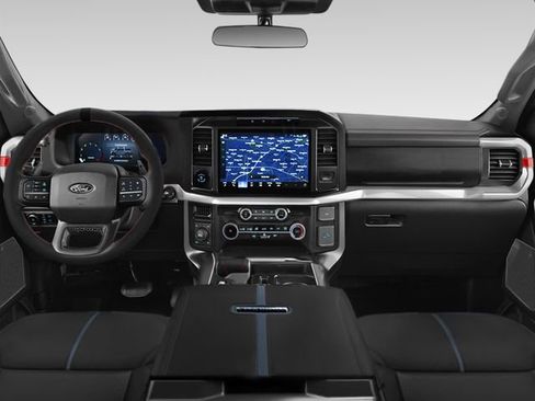 Used 2025 Ford F150 Platinum AWD/4WD image 3