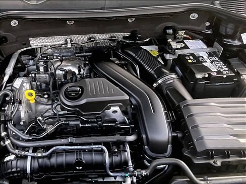 Certified 2024 Volkswagen Taos S AWD/4WD image 30