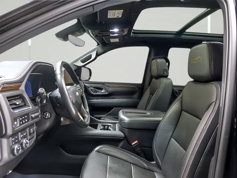 Used 2023 Chevrolet Tahoe High Country w/ Premium Package AWD/4WD image 9