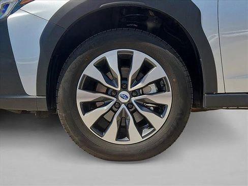Used 2025 Subaru Outback Limited XT AWD/4WD image 24