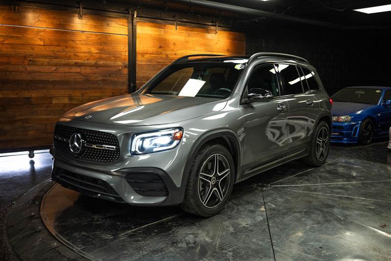 Used 2022 Mercedes-Benz GLB 250 image 2