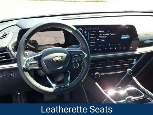 New 2026 Chevrolet Traverse LT w/ Driver Confidence Package FWD image 2