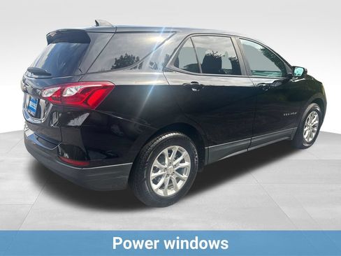 Used 2020 Chevrolet Equinox LS w/ LS Convenience Package FWD image 8