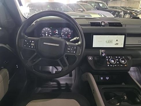Used 2024 Land Rover Defender 110 X-Dynamic SE AWD/4WD image 13