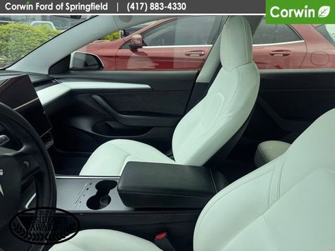 Used 2021 Tesla Model 3 Standard Range Plus image 11