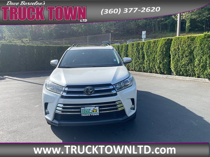 Used 2018 Toyota Highlander XLE AWD/4WD image 8
