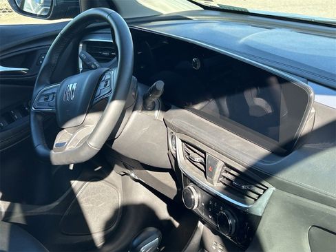 Used 2024 Buick Encore GX Sport Touring image 7