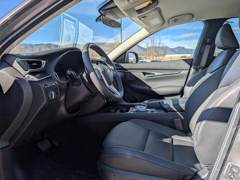 Used 2025 INFINITI QX50 Pure image 10