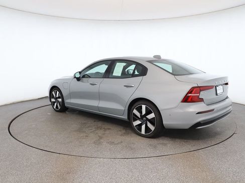 Used 2024 Volvo S60 T8 Ultimate w/ Climate Package image 3