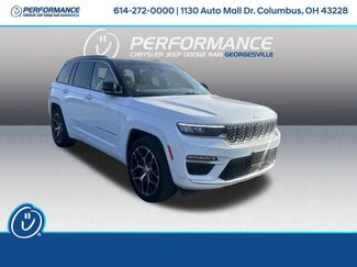 Used 2025 Jeep Grand Cherokee Summit AWD/4WD video 1