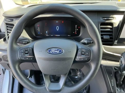 New 2026 Ford Transit 350 148 Low Roof AWD image 17
