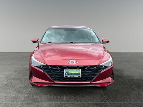 Used 2023 Hyundai Elantra SEL FWD image 2