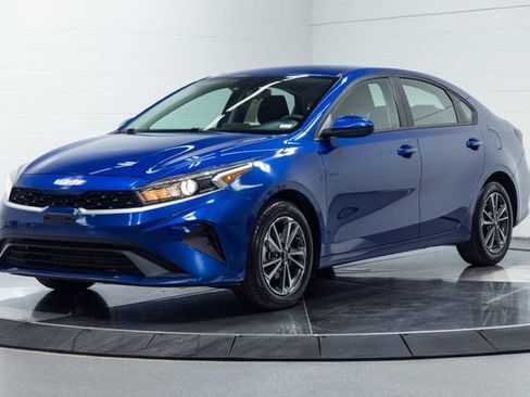 Used 2024 Kia Forte LXS FWD image 6