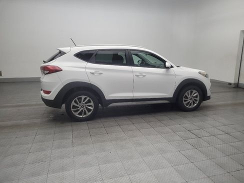 Used 2017 Hyundai Tucson SE w/ SE Popular Package 02 AWD/4WD image 10