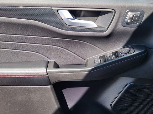 Used 2023 Ford Escape ST-Line Elite image 22