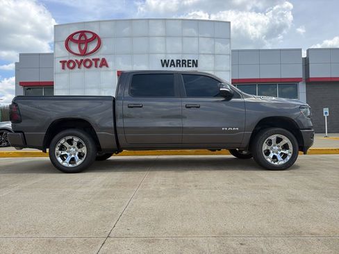 Used 2022 RAM 1500 Big Horn AWD/4WD image 2