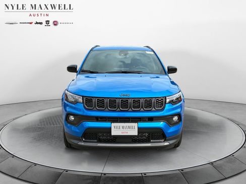 New 2026 Jeep Compass Latitude image 18