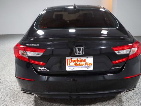 Used 2022 Honda Accord Sport image 8