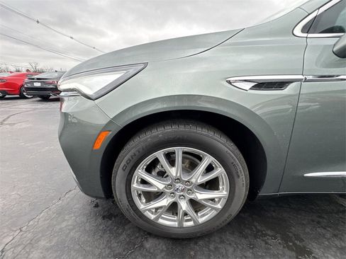 Used 2023 Buick Enclave Premium w/ Experience Buick Package image 10