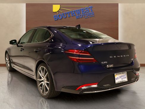 Used 2023 Genesis G70 2.0T image 2