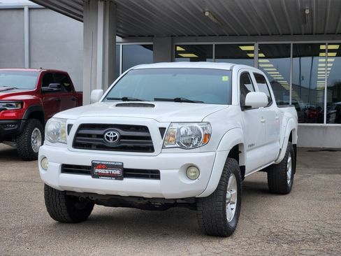 Used 2008 Toyota Tacoma PreRunner RWD image 4