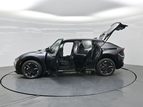 New 2025 Kia EV6 Wind AWD/4WD image 42
