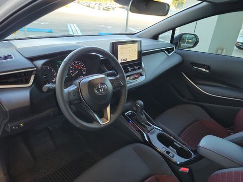 Certified 2025 Toyota Corolla SE image 12