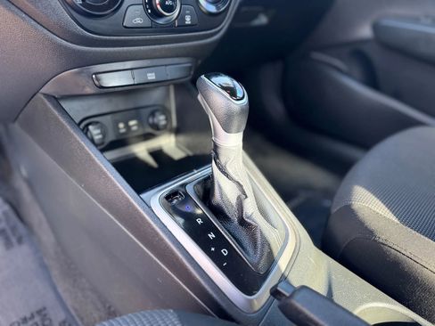 Used 2020 Hyundai Accent SE image 27