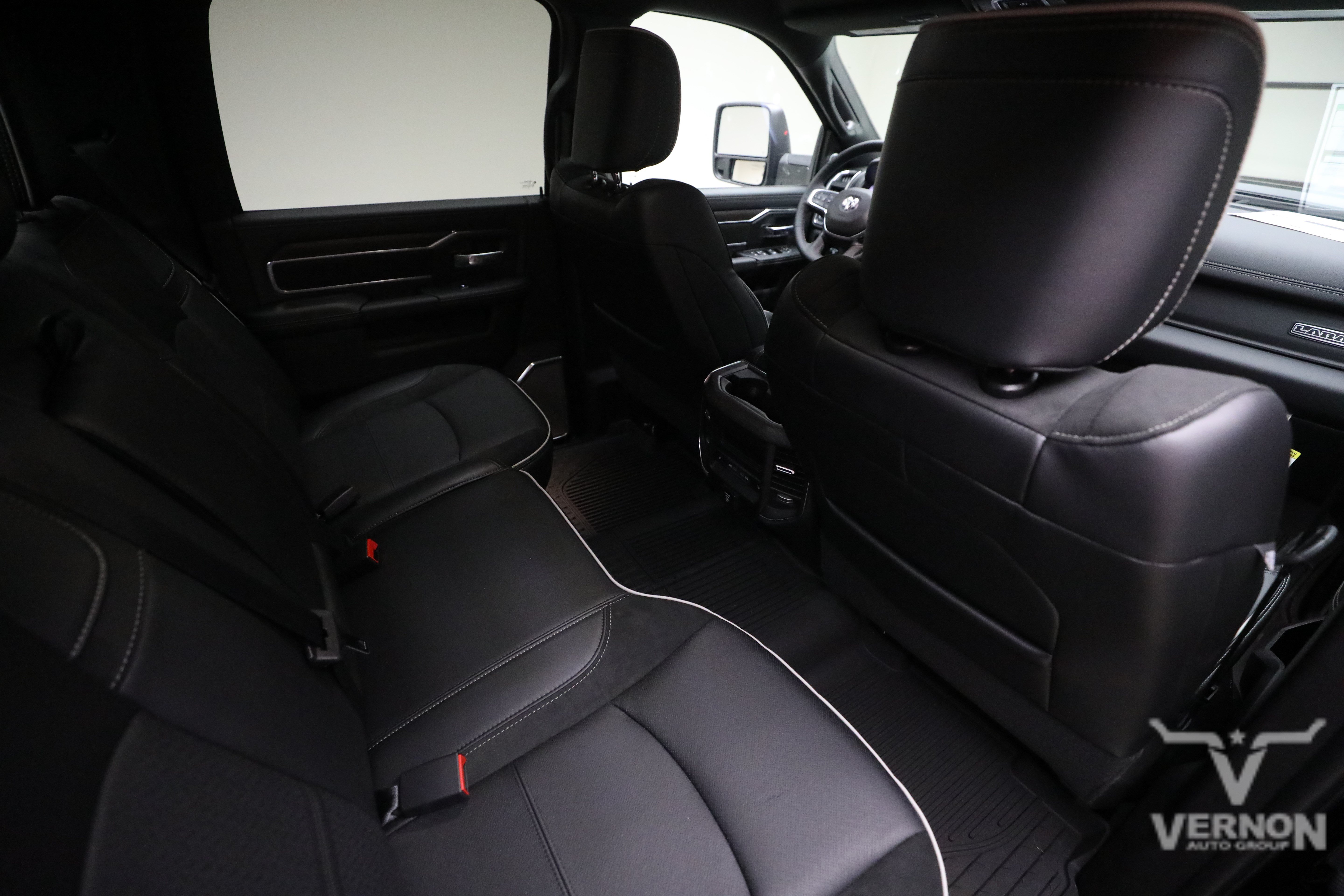 New 2027 RAM 3500 Laramie AWD/4WD image 12