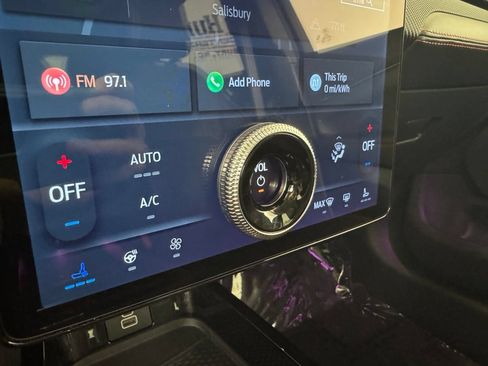 Used 2025 Ford Mustang Mach-E Premium w/ Sport Appearance Package AWD/4WD image 21
