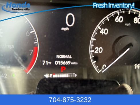 Used 2025 Honda HR-V LX image 27