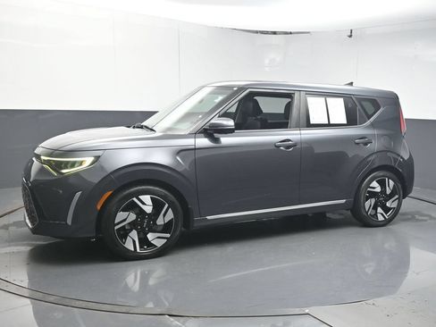 Used 2023 Kia Soul GT-Line w/ GT-Line Technology Package FWD image 4