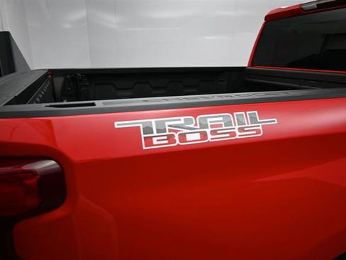 Used 2024 Chevrolet Silverado 1500 LT Trail Boss AWD/4WD image 6