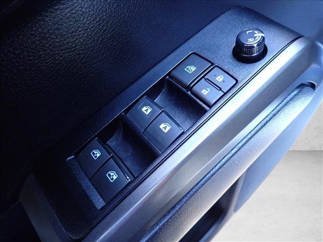 Used 2021 Toyota Tacoma TRD Off-Road AWD/4WD image 18