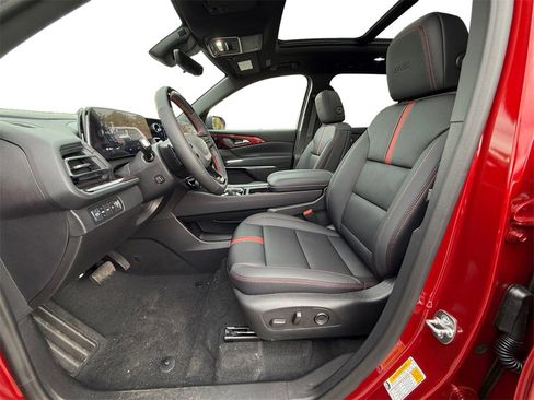 New 2026 Chevrolet Traverse RS image 9