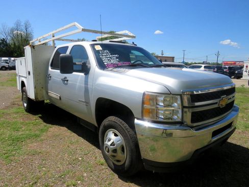 Used 2013 Chevrolet Silverado 3500 LT image 3