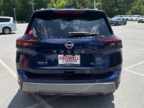 Certified 2026 Nissan Rogue SL AWD/4WD image 4
