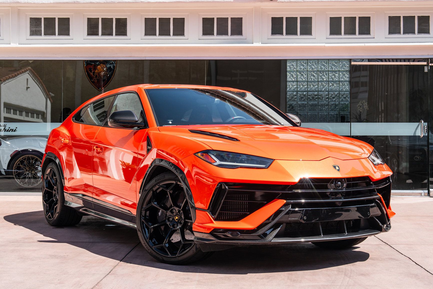 Used 2024 Lamborghini Urus Performante AWD/4WD image 1