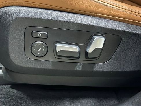 Used 2024 BMW X5 xDrive40i w/ M Sport Package AWD/4WD image 13