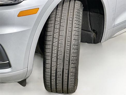 Used 2018 Audi Q5 2.0T Premium Plus w/ Premium Plus Package image 25