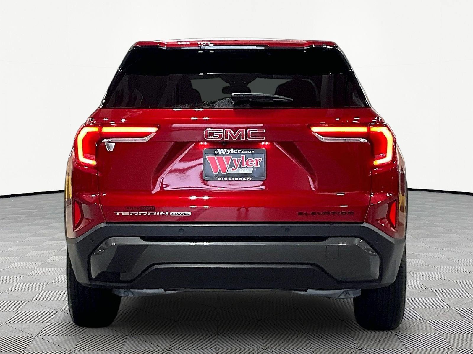 Used 2025 GMC Terrain Elevation AWD/4WD image 5