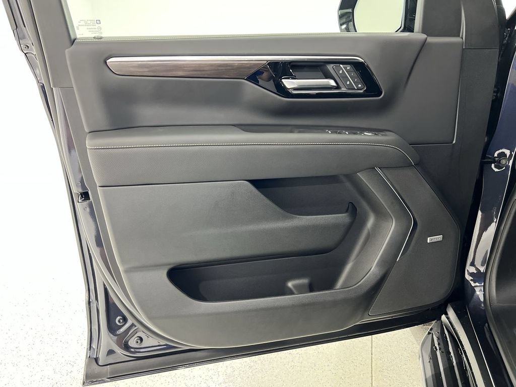 New 2025 Chevrolet Tahoe Premier RWD image 21